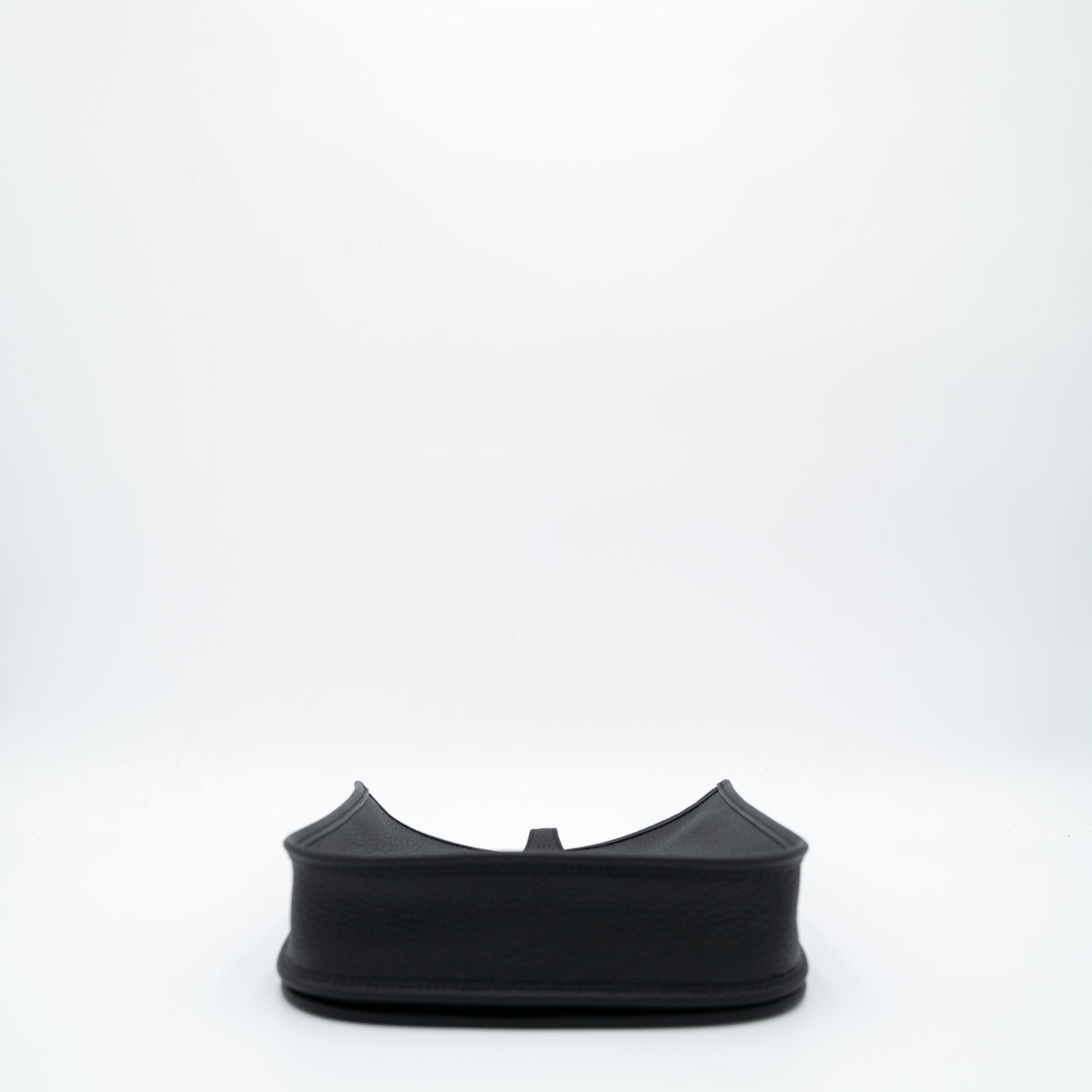 Hermès Evelyne III 23 in Noir with Palladium Hardware
