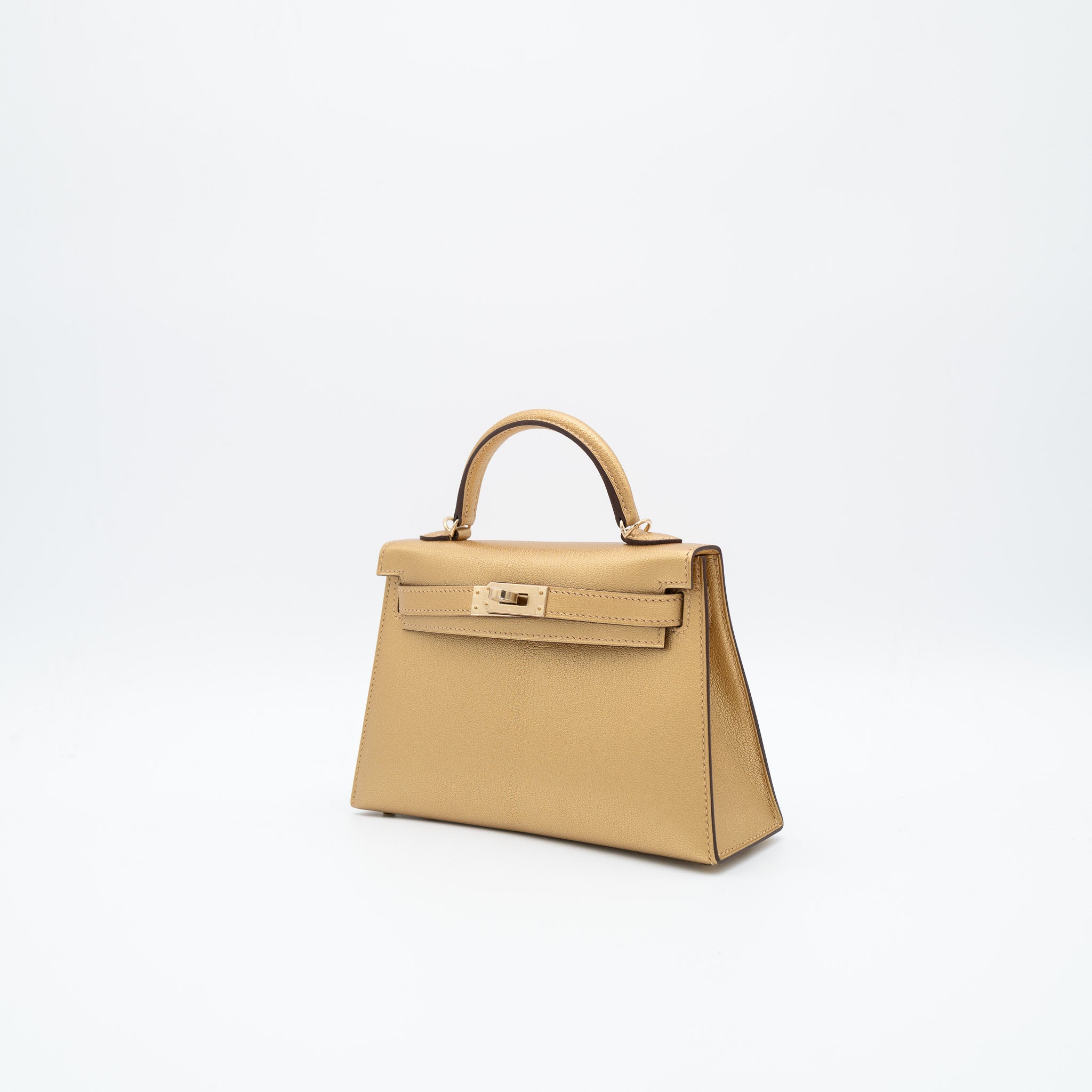 Hermès Kelly 20 Sellier in Dore Metallic Chevre Chamkilight with Gold Hardware