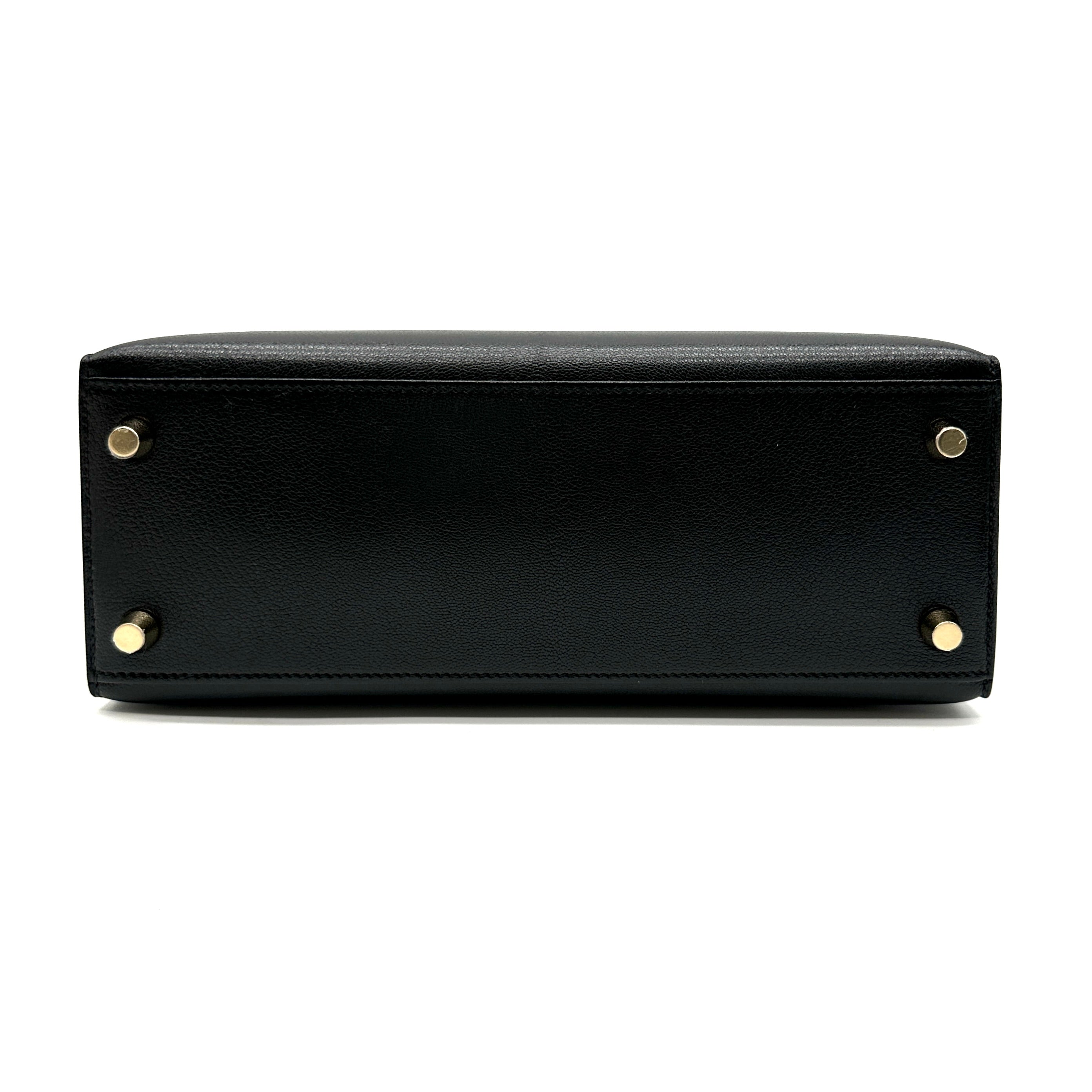 Hermès Kelly 25 Chèvre Mysore Noir with Gold Hardware